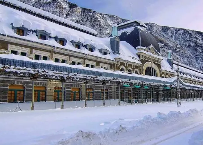 Familiar Estacion Lägenhet *